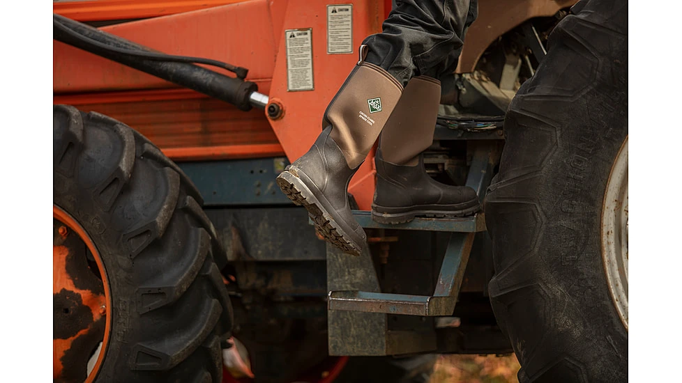 Muck Boots Chore Classic Tall Xpress Cool Boot - Men's 9 Muck Boots Chore Classic Tall Xpress Cool Boot - Men's - Image 9